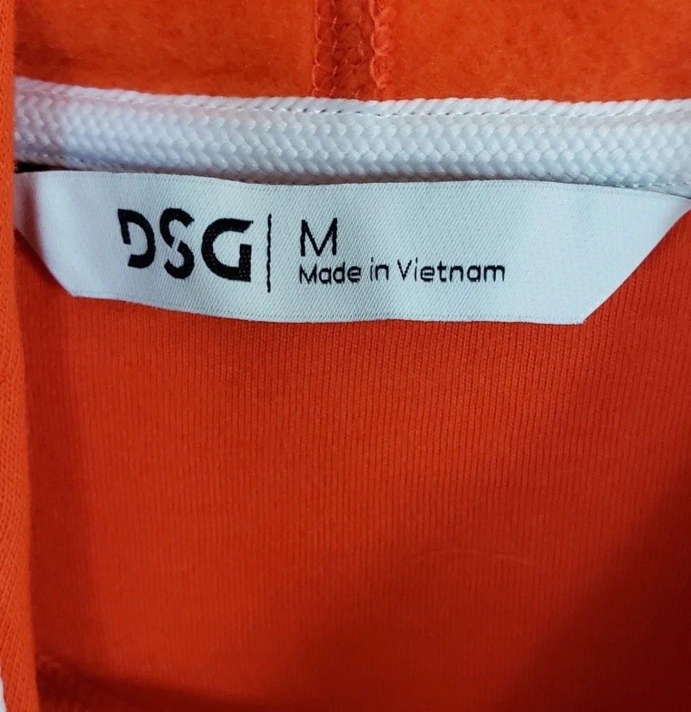 DSG pullover sweatshirt hoodie size M boys